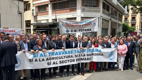 Concentración en Murcia contra los recortes en el trasvase Tajo-Segura.